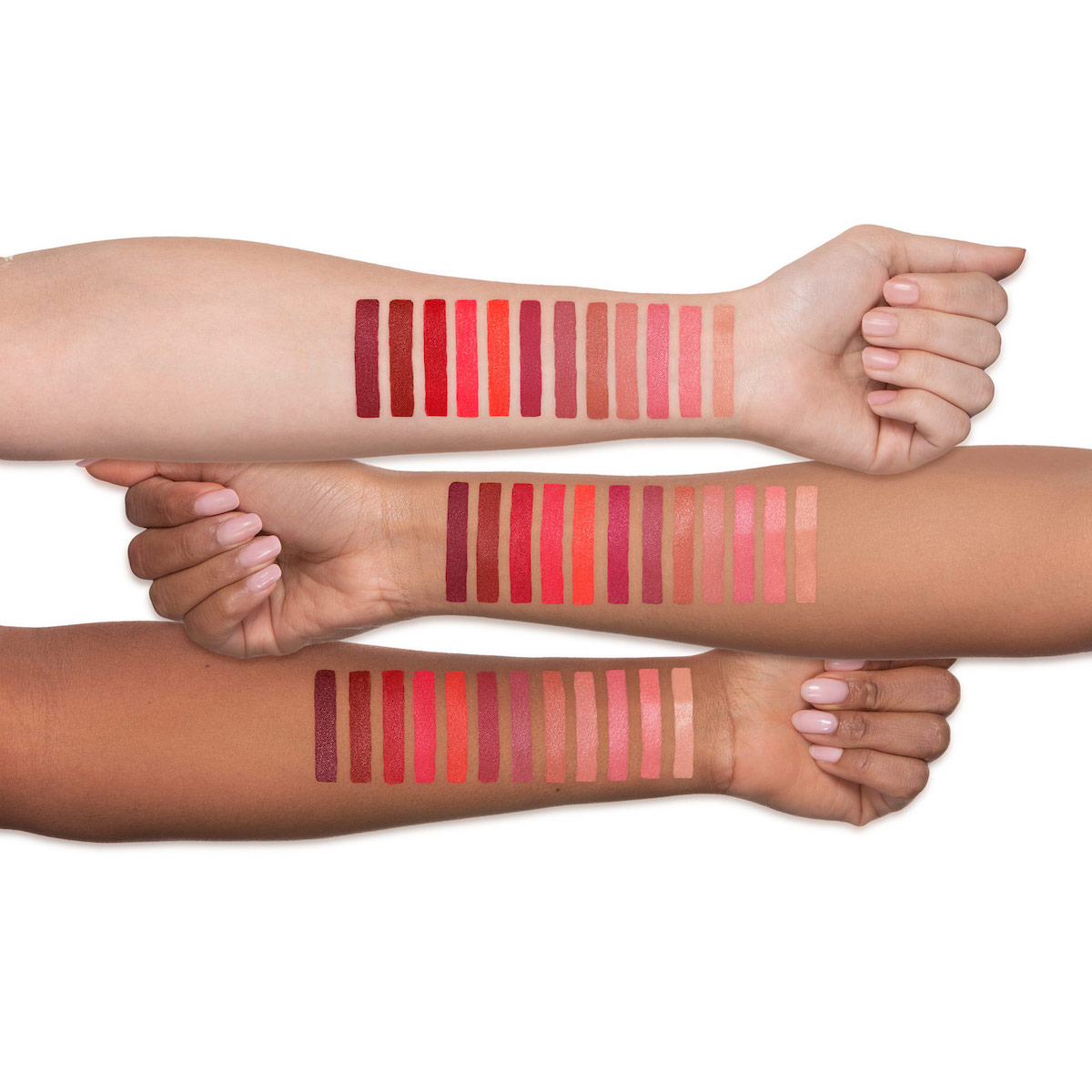 LADY BOLD LIPSTICK  (LABIAL CREMOSO)